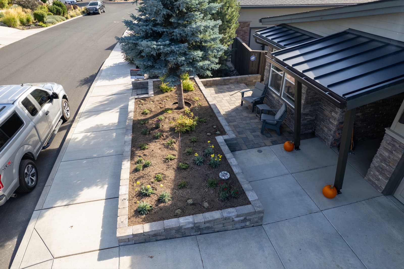 Drone view of the patio and front planter, Bend OR