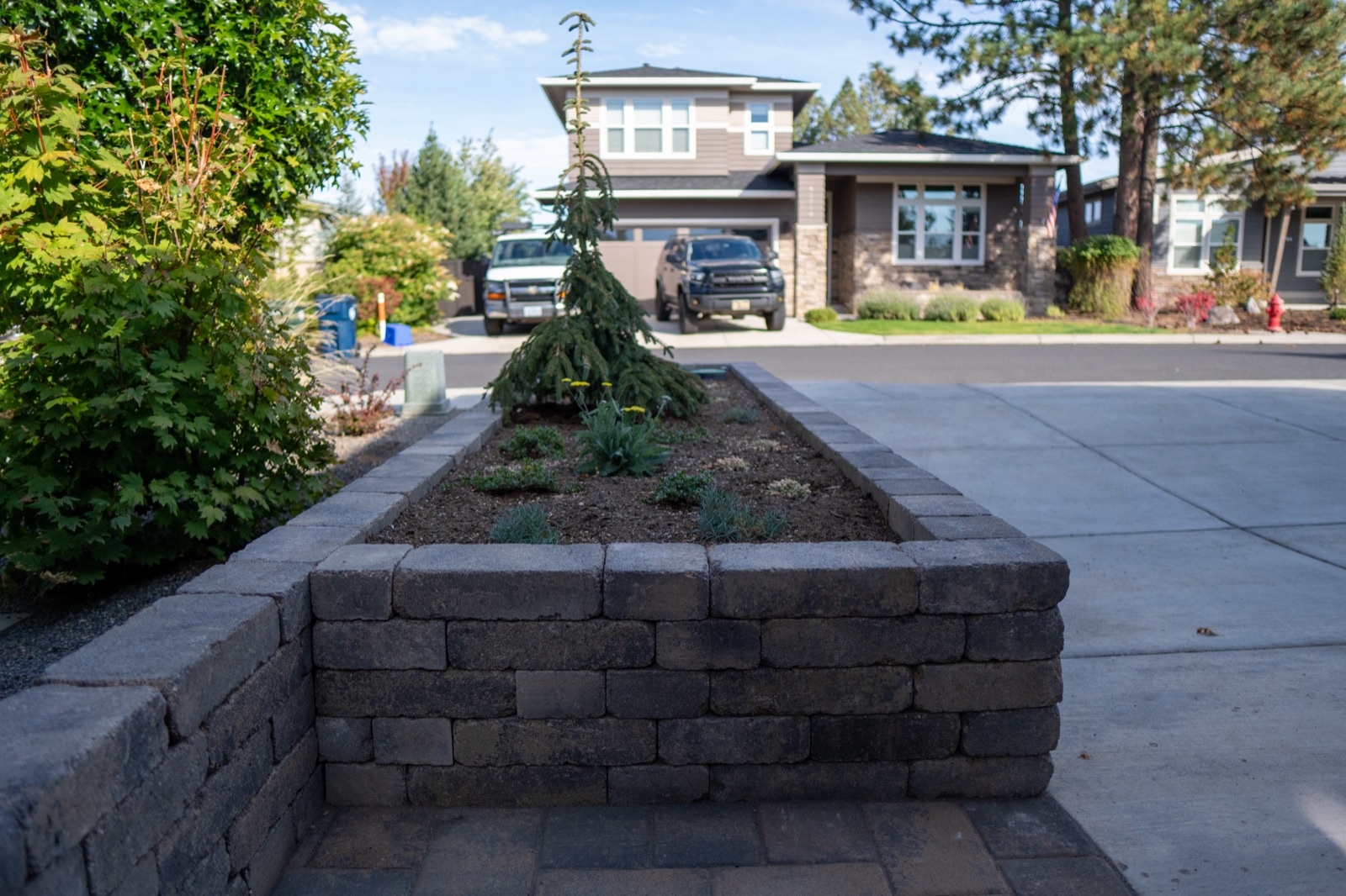 End of the driveway planter with capstones, Bend OR