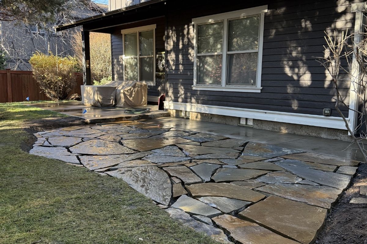 Outdoor Kitchen and Fire Pit
